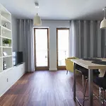 Homewell Stare Miasto Apartment *