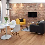 Homewell Stare Miasto Apartment *